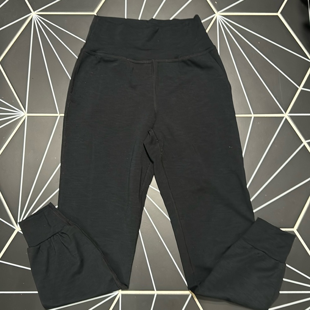Beyond yoga joggers black